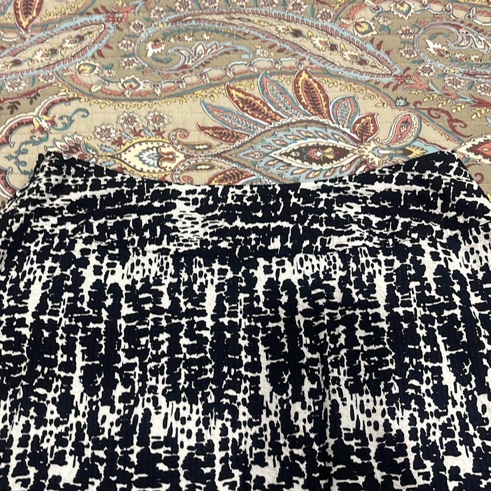 Skirt - Picture 4 of 6